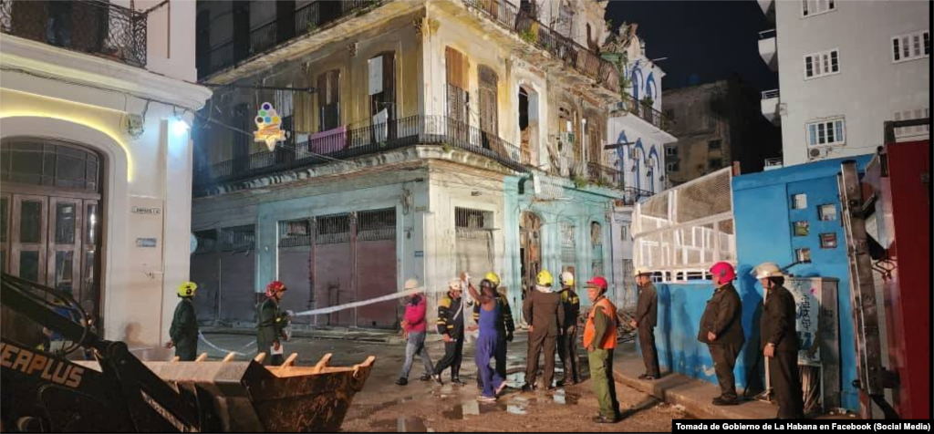 Pese a reclamos de organizaciones internacionales y miembros de la sociedad civil, la articulación de políticas públicas eficaces para la conservación y renovación de las edificaciones en Cuba sigue siendo un tema pendiente. Foto tomada del perfil oficial en Facebook del Gobierno de La Habana tras el derrumbe de un edificio en octubre de 2023.