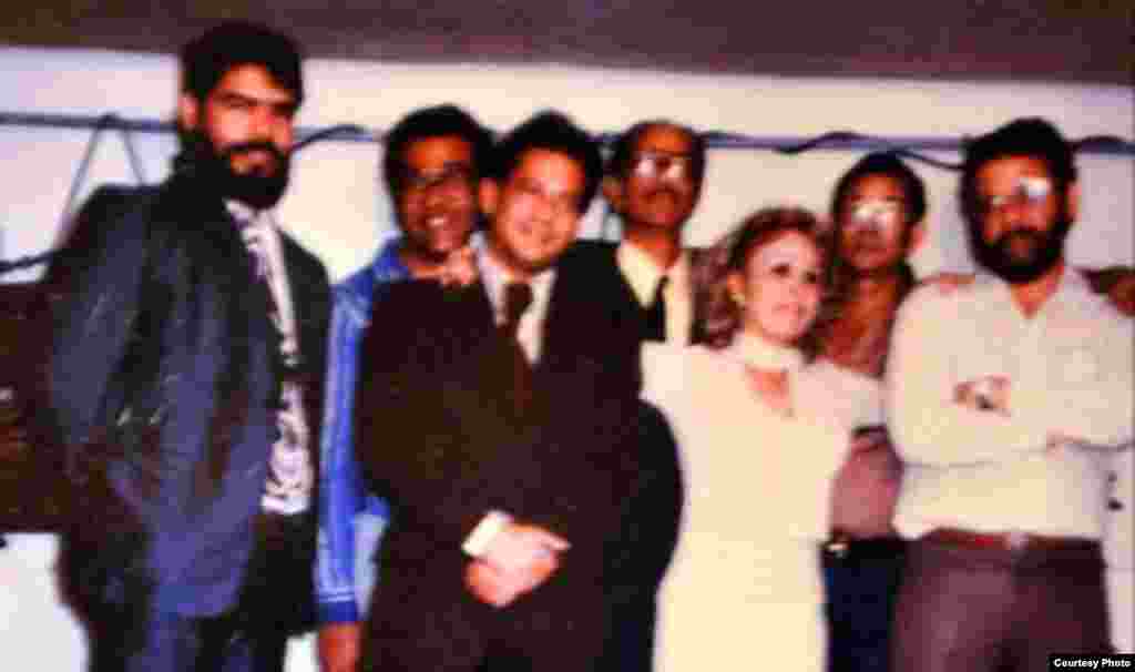 En 1987, por primera vez una mesa redonda con disidentes cubanos que integraban el Comité Cubano Pro Derechos Humanos, fue transmitida a la isla.